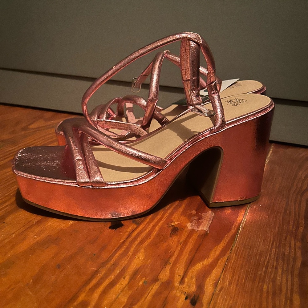 Wild Fable Metallic Pink Strappy Platform Heels Size 9W